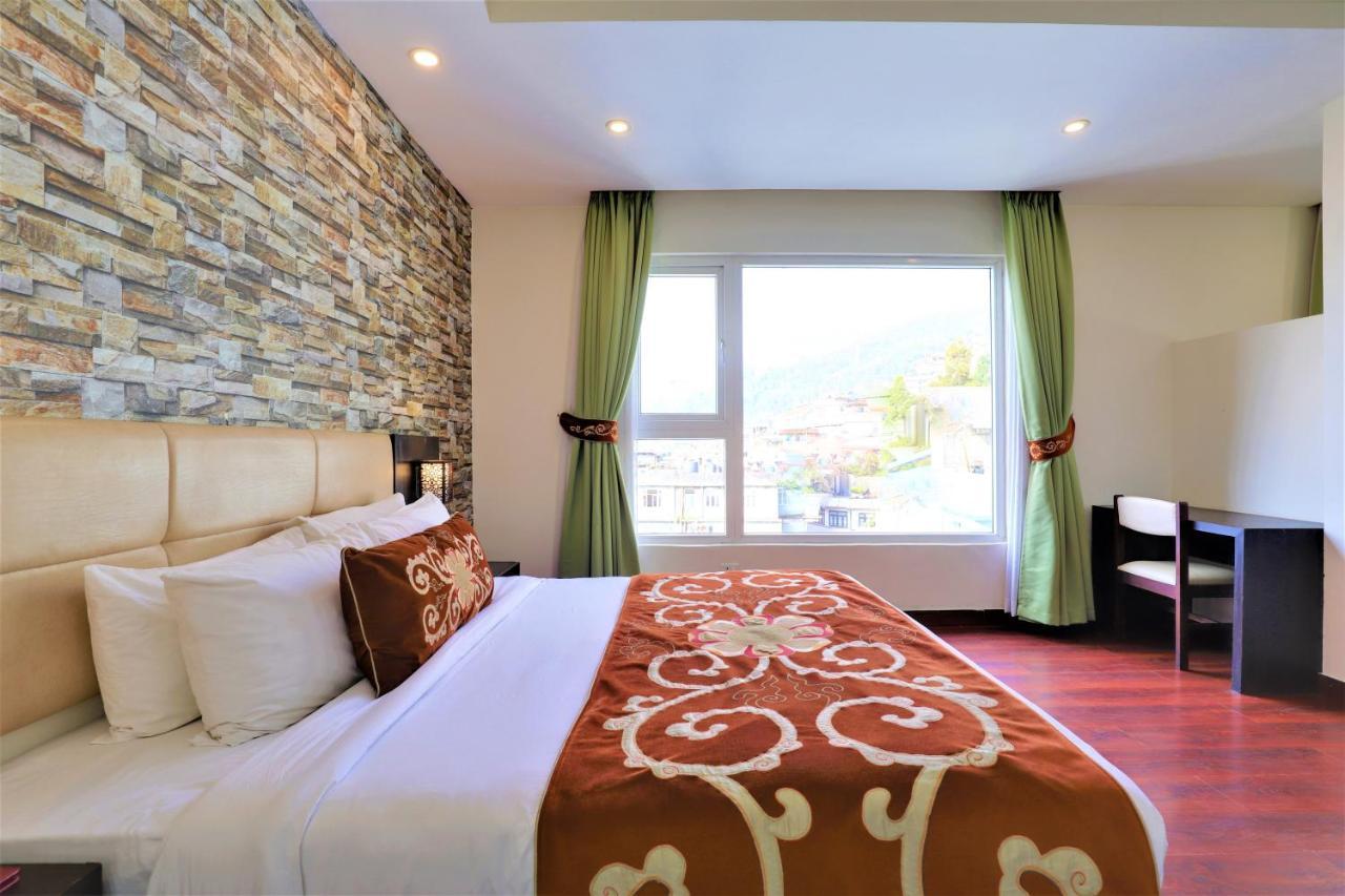 Summit Denzong Hotel & Spa ガントク エクステリア 写真